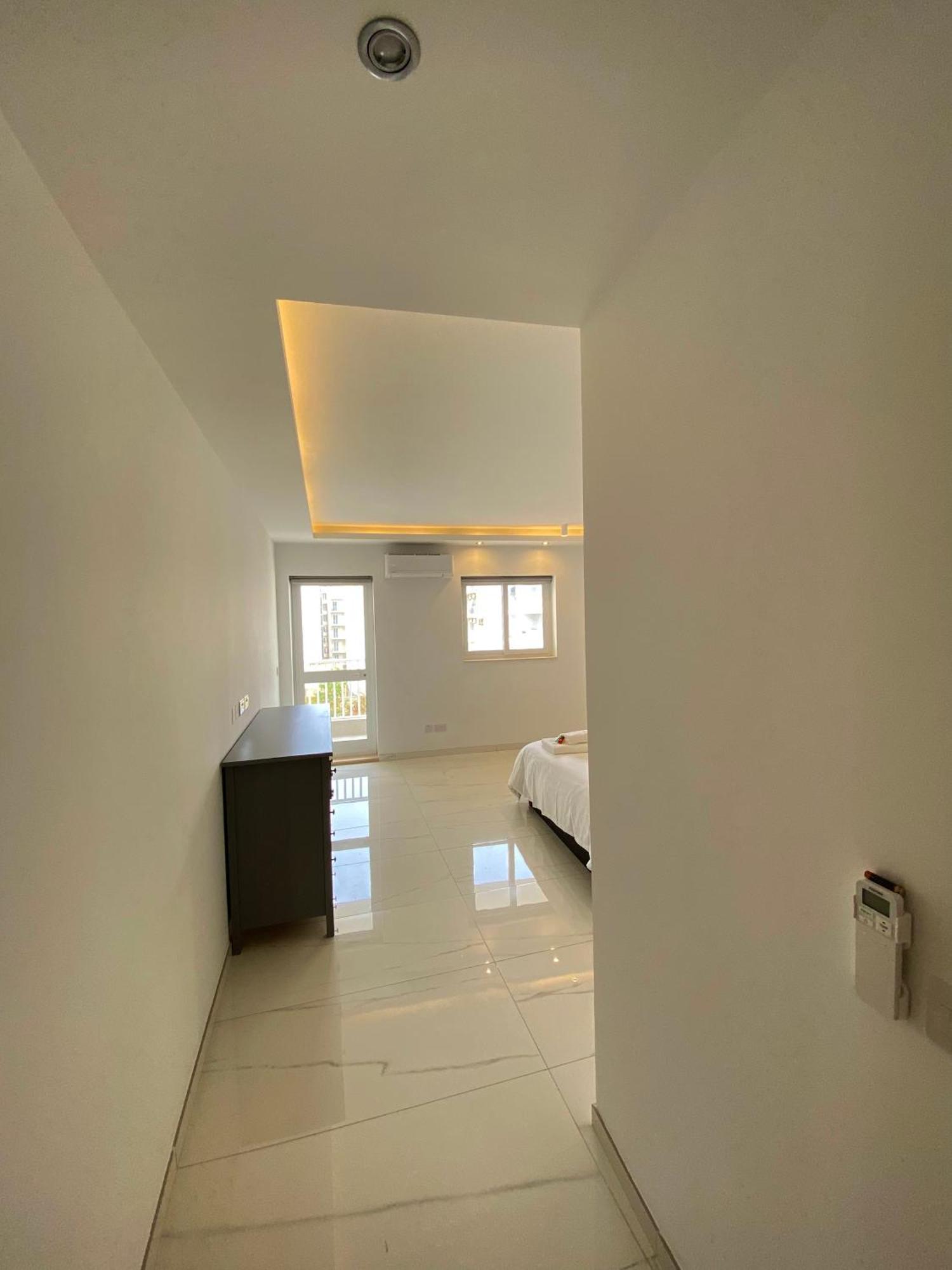 Tigne Sliema Three Bedrooms Apartment 외부 사진
