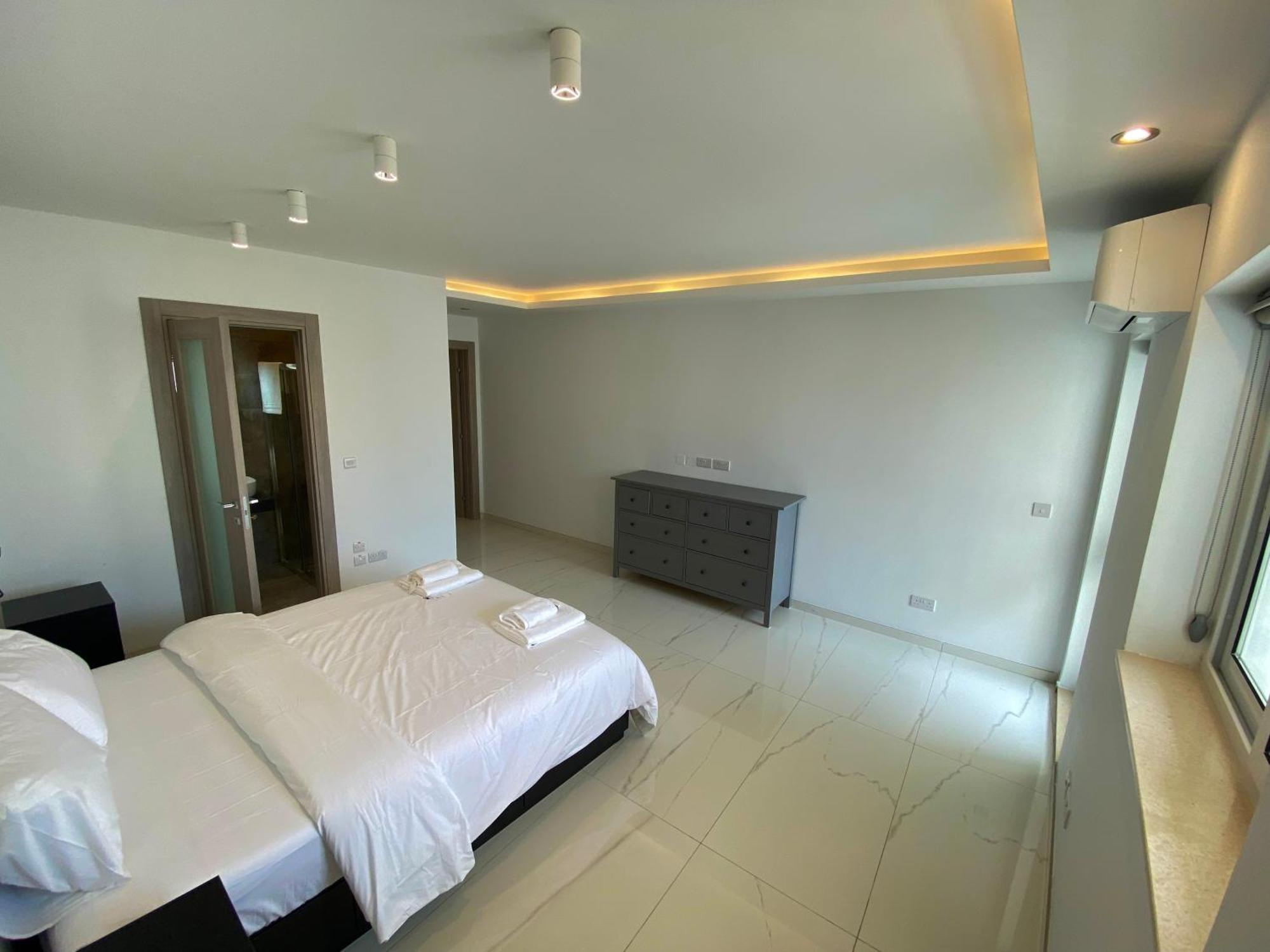 Tigne Sliema Three Bedrooms Apartment 외부 사진