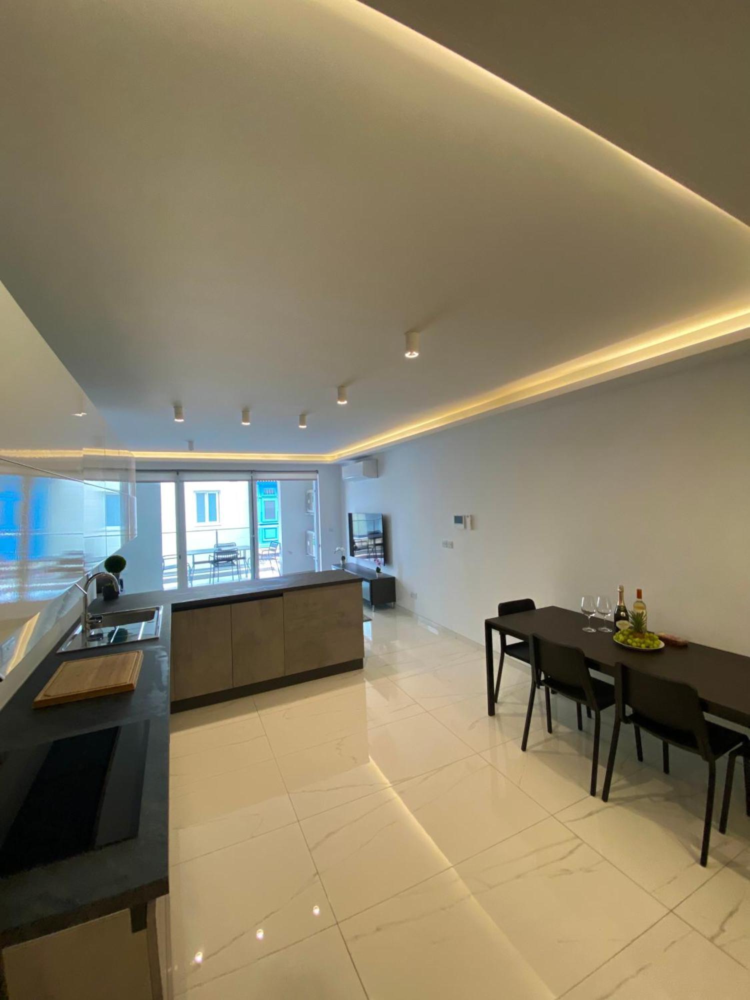 Tigne Sliema Three Bedrooms Apartment 외부 사진