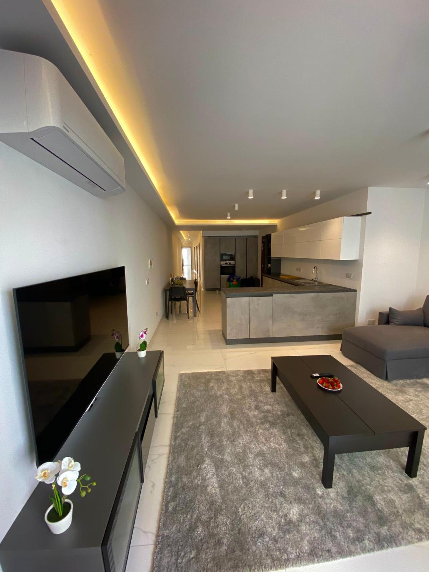 Tigne Sliema Three Bedrooms Apartment 외부 사진